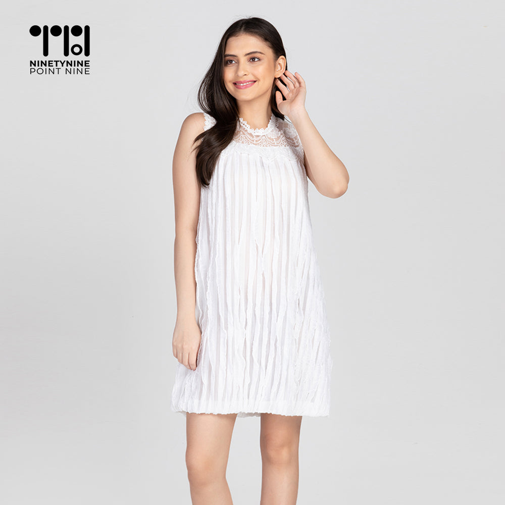 Ruffled Dress With Lace [198]